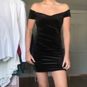 Velvet bodycon dress